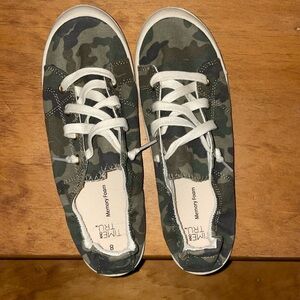Time and Tru camo sneakers